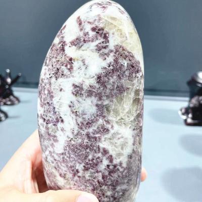 China China Natural Crystal Quartz Polishing Ziyun Mother Station Stone Ornaments for sale