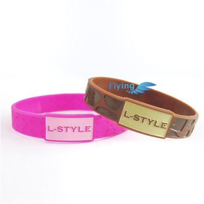 China Worldwide Relif Basketball Silicone Adult Wristband, Custom Logo Rubber Wristband for sale