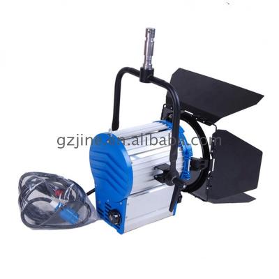 China Hot Sale Wholesale Price Fresnel Light 2000 W 450*405*375 for sale