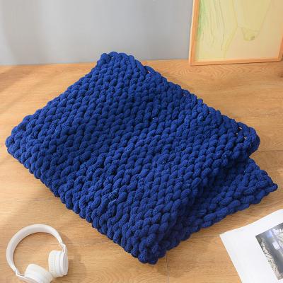 China Best Breathable Selling Fluffy Warm Home Decor Super Soft Chenille Knit Blanket for sale