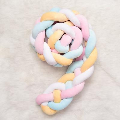 China Best Price Custom Anti-Pull Soft 4 Strands Braided Cotton Colorful Crib Bumpers for sale