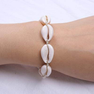 China White Coconut Shell Beach Bracelet Cowrie New Trendy Trendy Fashion Jewelry and Sea Shell Elastic Women Bracelet with Rope for sale