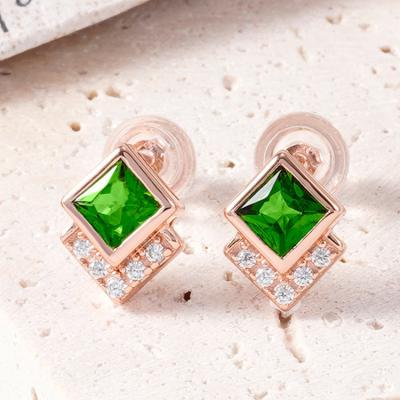 China New Fashion Creative Green Natural Diopside Stone Trendy Jewelry 925 Sterling Women's Silver Stud Earrings for sale