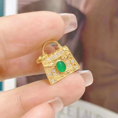 China FASHIONABLE Unique Shape Luxury 18k Gold Pocket Design Green Stone Pendant Necklace for sale