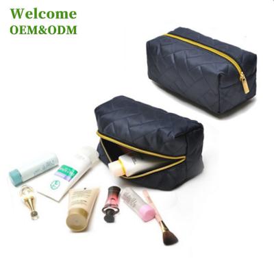 China Wholesale Custom Polyester Gift Promotion Package Cosmetic Bag for sale