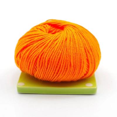 China 100% Super High Tenacity And Comfortable Soft Acrylic 50 Grams Acrylic Wool Ball for sale