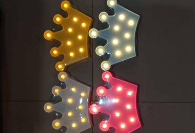 Κίνα LED Crown Shaped Birthday Party Decoration Items Various Sizes Available προς πώληση