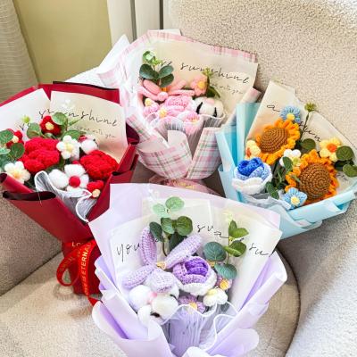 China Graduation season gift 520 Mother's Day bouquet Coming of Age Graduation bouquet for teacher gift knitted handmade flowers for sale