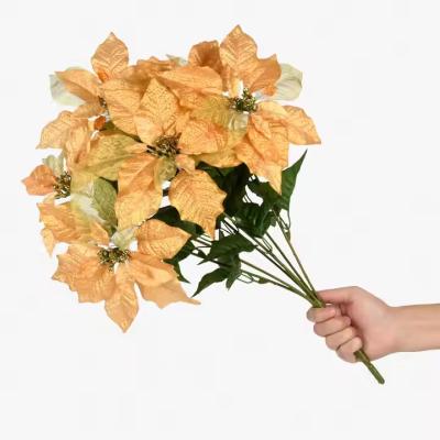 Chine Simulation réaliste Bouquet de fleurs de tissu en plastique en soie Table à la maison Scène de Noël Décoration de bureau Ornement pour table à vendre