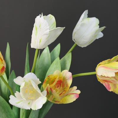 Chine Impression 3D de fleurs de tulipes simulées pour la décoration de la maison française, l'arrangement de fleurs, la décoration de mariage et les accessoires à vendre