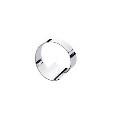 China Modern Unique Modern Elegance Round Stainless Steel Mirror Polishing Wedding Hotel Home Restaurant Napkin Ring Napkin Holder for sale