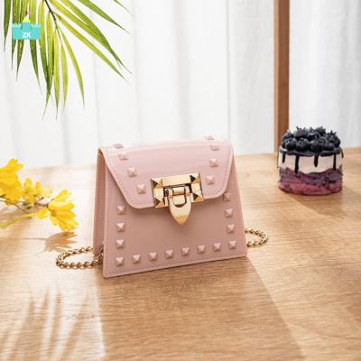 China 2021 Fashionable Multicolor Female Diagonal One-Shoulder Rivet Lock Bag Girl Color Messenger Bags Luxury Women Clip Handbags for sale