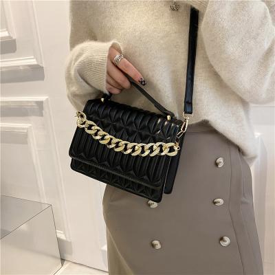 China New Diamond Small Square Bag Women's Fashionable Embossed Fashion Retro Small Shoulder Bag Women's Casual Chain Messenger Bag for sale