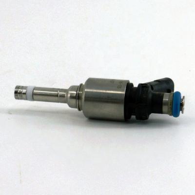 China Metal+Plastic Fuel Injector Nozzle For Audi A3 A4 A5 Q5 TT VW GTI VW Tiguan 06J906036H for sale