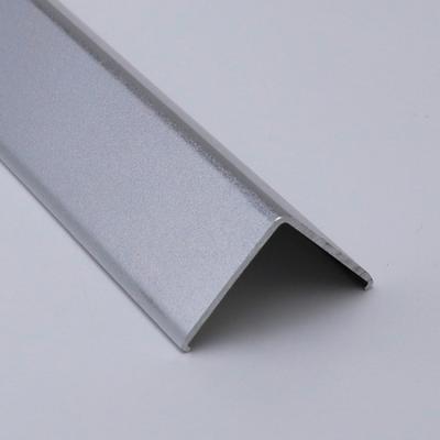 China Free Sample OEM Logo Customized Modern Straight Edge Trims for sale