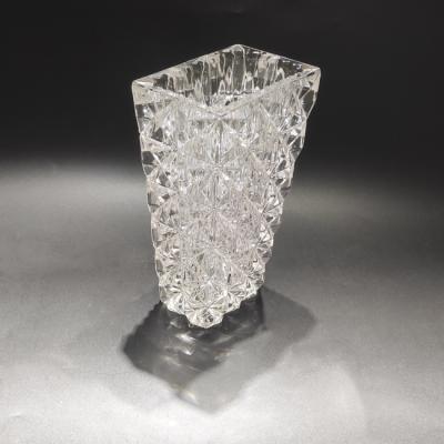 China New factory supply baccarat glass vases new style classic/postmodern decorative clear flower centerpiece for sale