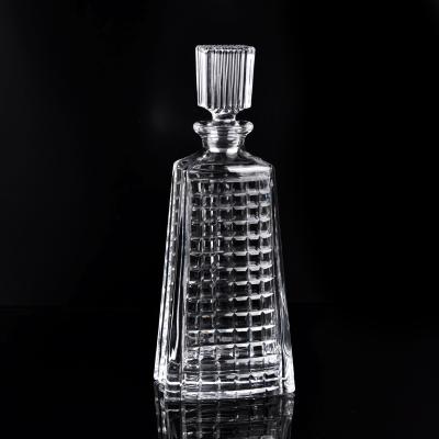 China Elegantand Stain Whiskey Bohemia Crystal Gift Box Vodka Glass Decanter Novel Goods Gift Box Packing Set for sale