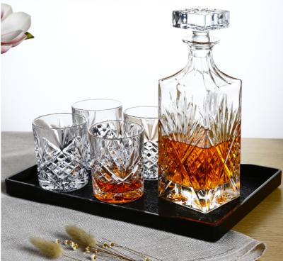 China Classic Bar Restround Hotel Decanter Set New With Box Whiskey Shot Glass Whiskey Decanter Set for sale