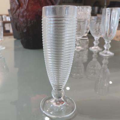 China Sustainable Wine Glass Water Cup Design Embossed Wedding Stemware 500Ml Tumblers for sale