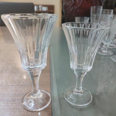 China Crystal Goblets Martini Glass Wine Factory Wholesale Transparent Lead Free Glass Cocktail Glasses None for sale