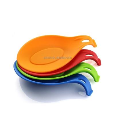 China Modern Quality Silicone Kitchen Utensil Holder Stocked Bpa Material Stovetop Spoon Rest for sale