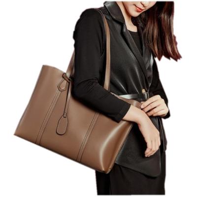 China 100% Eco-friendly Soft Leather Tote Bag Women Design Handbag Large Capacity Shoulder Bag Women Bag for sale