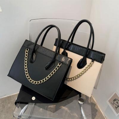 China Chains wholesale women fashion handbags large capacity ladies tote bag handbags for women luxury for sale