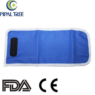 Κίνα China Fashion Portable Empty First Aid Bag Nylon Purse Custom Small Mini Folding Portable First Aid Kit For Outdoor Travel Home προς πώληση