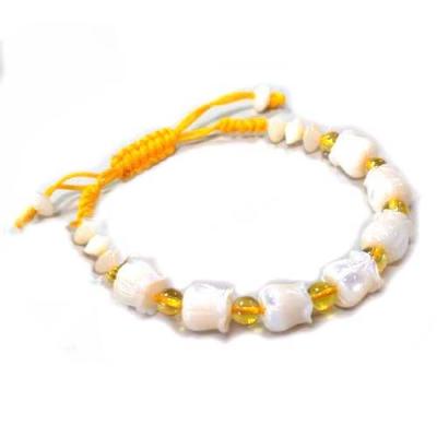 China Cute Tulip Pearl Bracelet Round Yellow Crystal Mother of Pearl Shell Cut Natural Tulip Gemstone Rope Tied Bracelet for sale