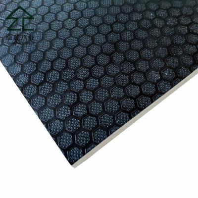 China 18 mm Birch Main Material Phenolic anti-slip glossy finished brown Hexa Pattern marine Plywood for sale