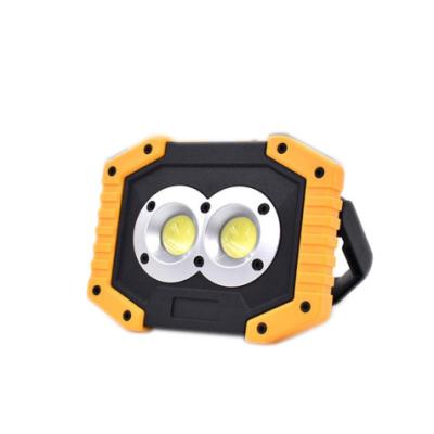 China Aluminum+Nylon Car USB Rechargeable Waterproof Road Warning Light Car Warning Light Plastic Multi-Function Outdoor Emergency LED Light for sale