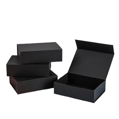 China Recycled Materials Wholesale 2021 Luxury Black Foldable Magnetic Packaging Custom Item Packaging Box for sale