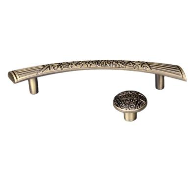 China Corrosion preventive Classic zinc alloy pull handle Kitchen Furniture Cabinet Handles knobs for sale