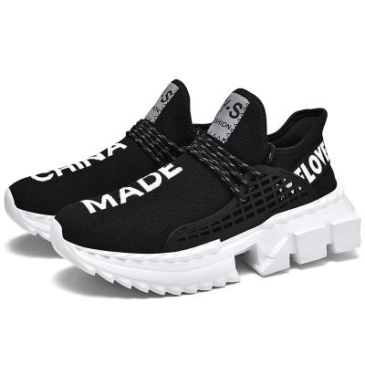 China 2021 fashion trend new frontier men's shoes flying shuttle large size men's sports casual shoes platform for sale