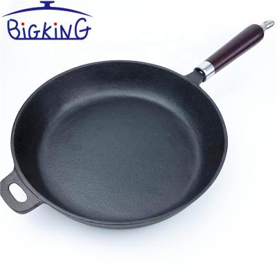 China Sustainable Skillet Cast Iron Frying Pan Metal Cast Iron Egg Pan for sale