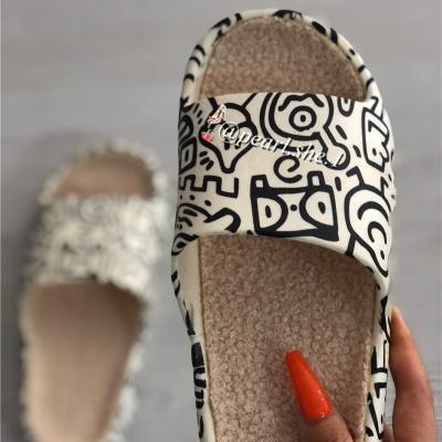 China Brand sports slides ladies slippers summer breathable flat luxury women slippers yezzy sandals for sale