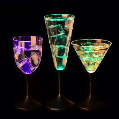 China LED 220-310ml Led Wine Glass Light Clear Plastic Acrylic Cocktail Glass Led Champagne Glass For KTV Party for sale