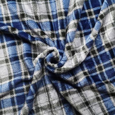 China Cheap Flannel Printed Checkered Color Optional Home Use Outdoor Christmas Blanket 150*200CM for sale