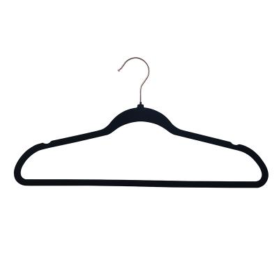 China Traditional Black Non-Slip Padded Velvet Hangers For Wide Shoulder for sale