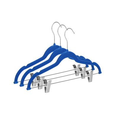 China Modern Adult Clip Assembling Custom Clothing Store Shelf Hanger Plastic Coat Hanger Skid Hanger for sale