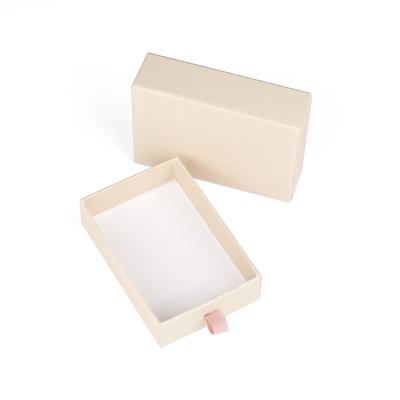 China Recyclable ECO Friendly Custom Logo Printed Hard Rigid Recycle Style Cardboard paper Packaging Drawer Sliding gift box with ribbon Handle for sale