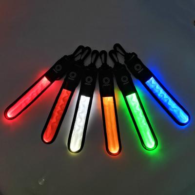 China Safety Running Strip Clip Light LED Safety Custom LOGO LED Backpack Glow Head Chain Light Bicycle Hanging LED Keyholder for sale