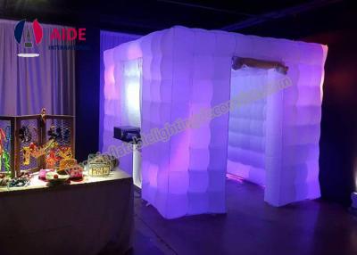 China Iluminação inflável do evento do diodo emissor de luz da cabine da foto das decorações infláveis do casamento à venda