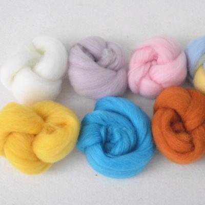 China 100% Wool DIY Needle Felt 66s Wool Felt Push Fun Soft Feeling Wool Fiber for sale