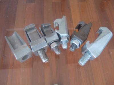 China Alloy Steel Casting Vacuum Spare Parts for ISO Double Claw Clamp for sale