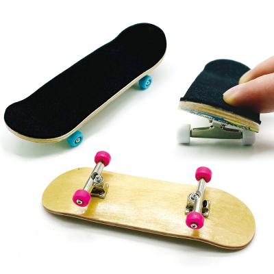 China Hot Selling Youth Fingerboard Wood Tip Skateboard Complete Professional Maple Finger Wood Skateboard for sale