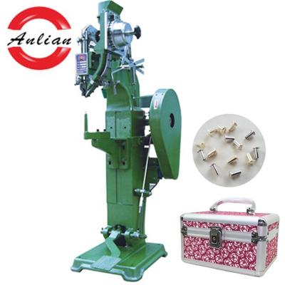 China Used for riveting beauty cases and aluminum case factory price Auto-feeding snap button riveting brake shoe machine for sale