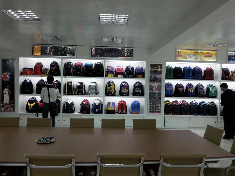 Verified China supplier - Dongguan Quanfu Handbag Co., Ltd.