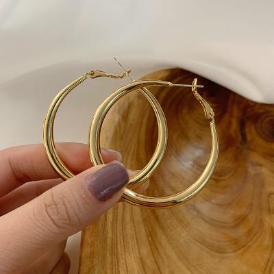 China FASHIONABLE Wholesale Women Girls Party Earring Circles For Jewelry Making Charm Circle Cheap Earrings for sale