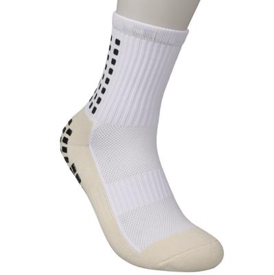 China Custom Anti-Bacterial Anti-Bacterial Non-Slip Sports Football Terry Thermal Tube Socks Adult Anti Slip Sports Grip Socks For Men for sale